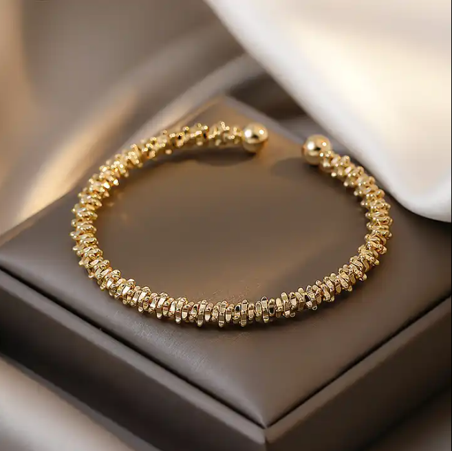 18k Twisted Irregular Cuff Bracelet
